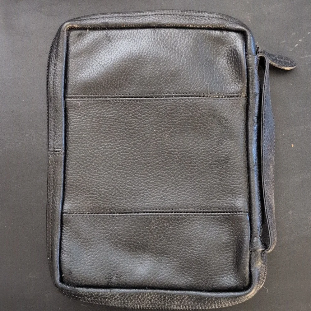 Black Vinyl Bible Cover Carry Case